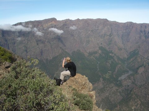 Pico Bejenado (1854m): Blick in die Caldera und auf die gegenueberliegenden Berge