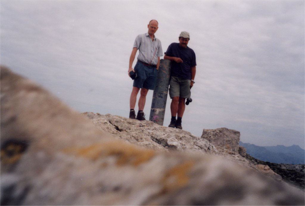 Andreas und Thomas auf dem Gipfel des Teix (1064m)